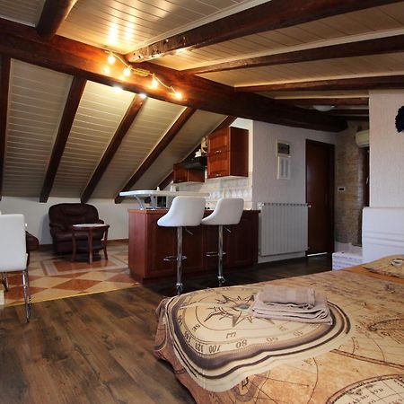 Studio Isabel โรวีน ภายนอก รูปภาพ